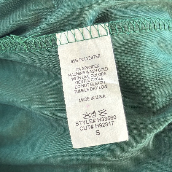 Fashion Nova Riya Crushed Velvet Long Sleeve Dress - Picture 8 of 8